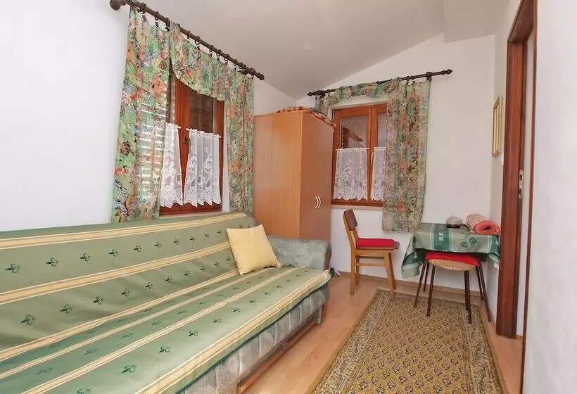 Apartment Ana 1068
