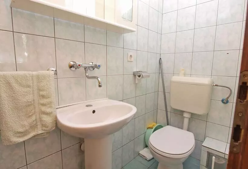 Apartment Ana 1068
