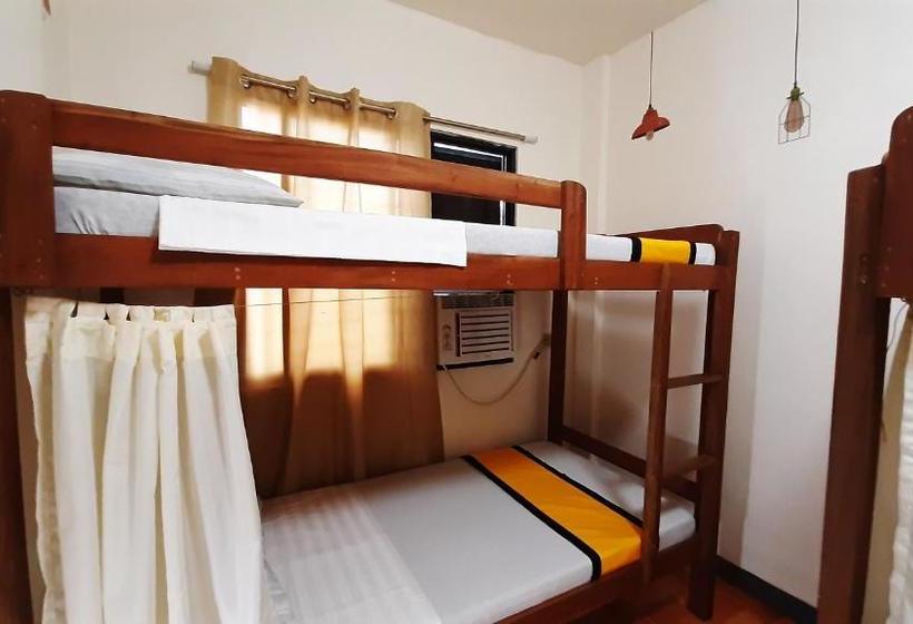 B Hive Dormitory  Hostel