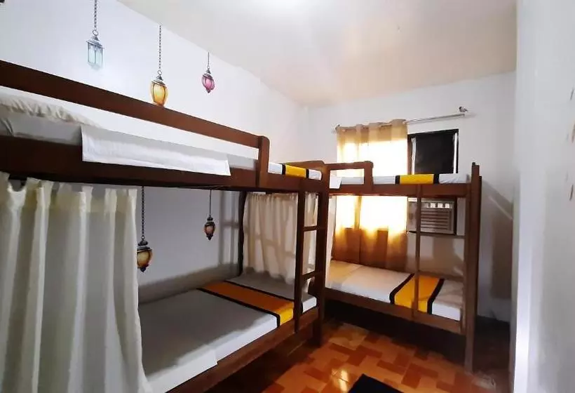 B Hive Dormitory  Hostel