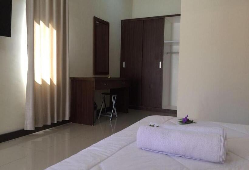 تختخواب و صبحانه D Batur