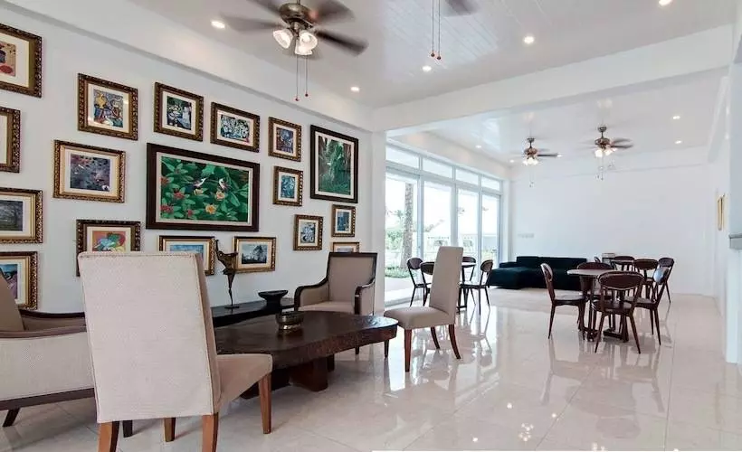 Brizo Hotel And Resort Tagaytay