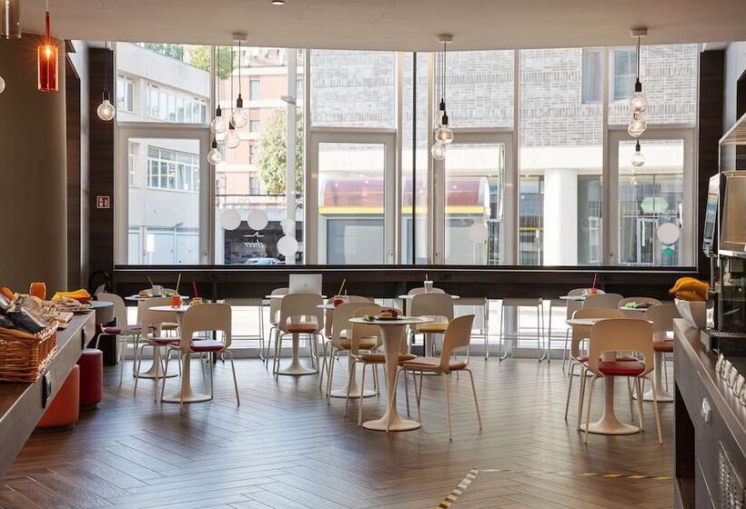 簡易ホテル Campanile Venice Mestre