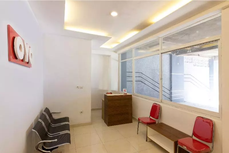 هتل Artomoro Family Guesthouse By Oyo Rooms