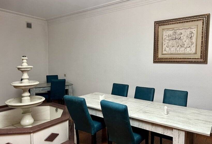 호텔 Castle Family