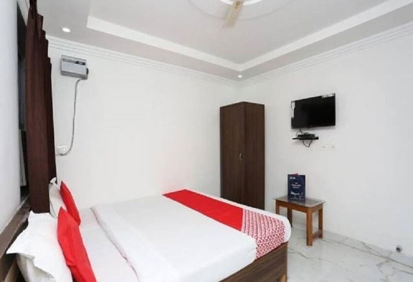 Fabhotel Grand Sheela