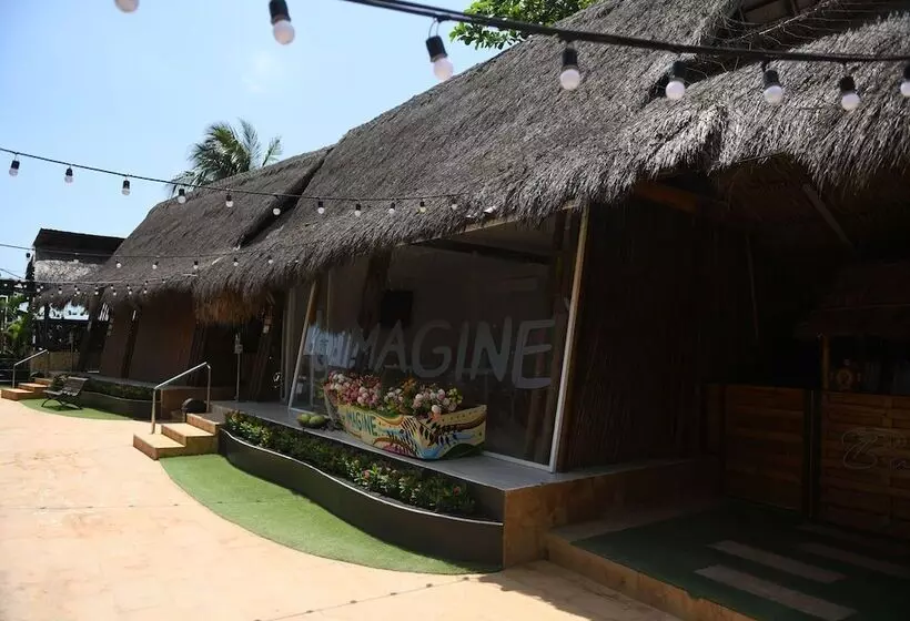 Hotelli Imagine Beach