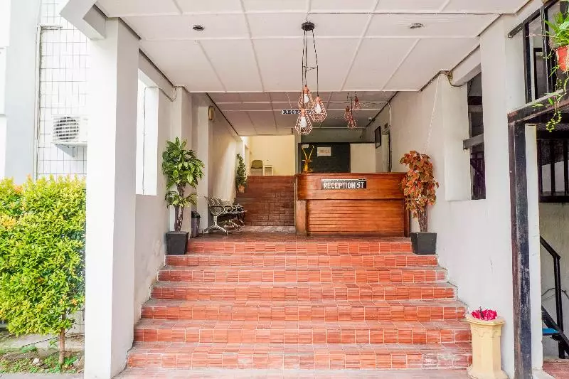 هتل Juvante By Oyo Rooms