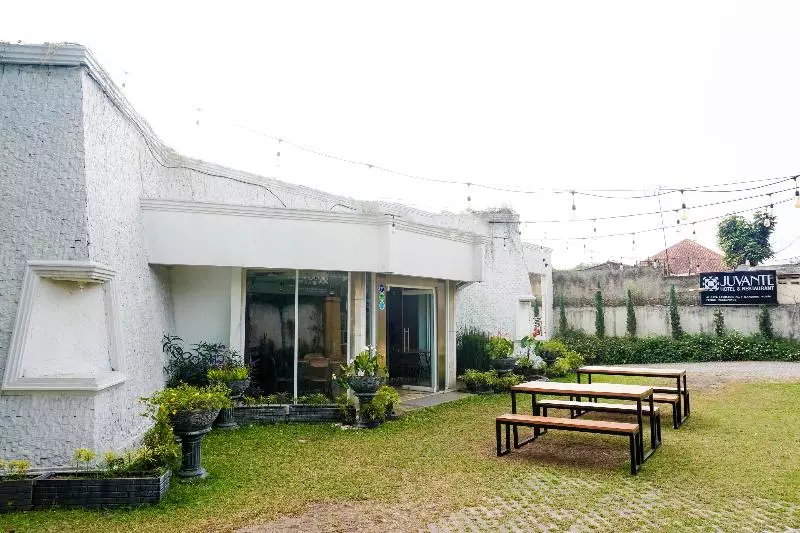 هتل Juvante By Oyo Rooms