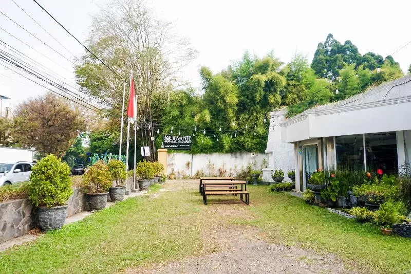 هتل Juvante By Oyo Rooms