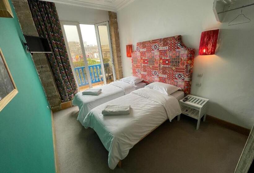 Отель Mama Souiri