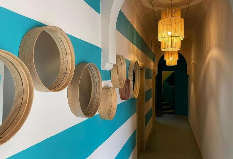 Отель Mama Souiri