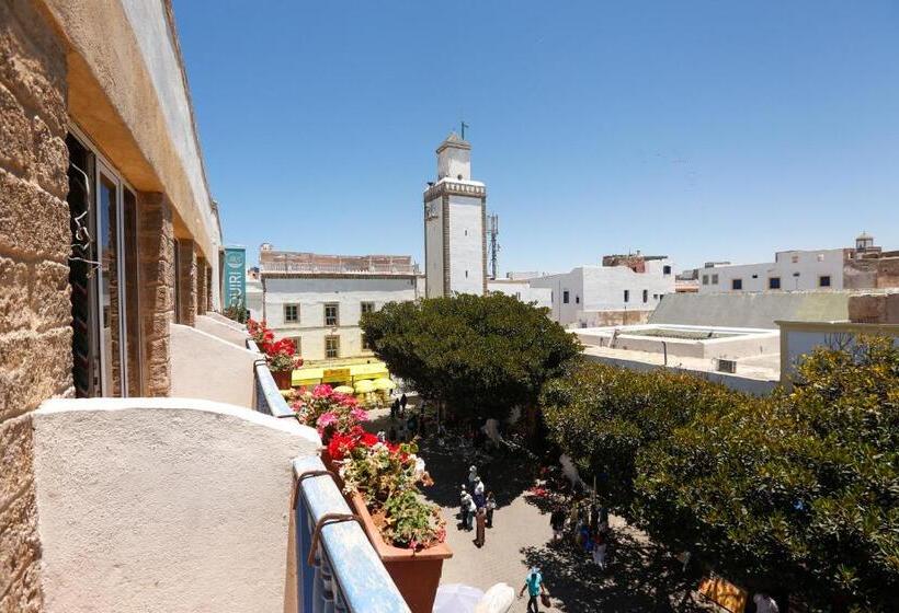 Отель Mama Souiri