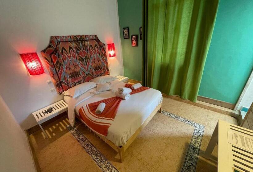 Отель Mama Souiri