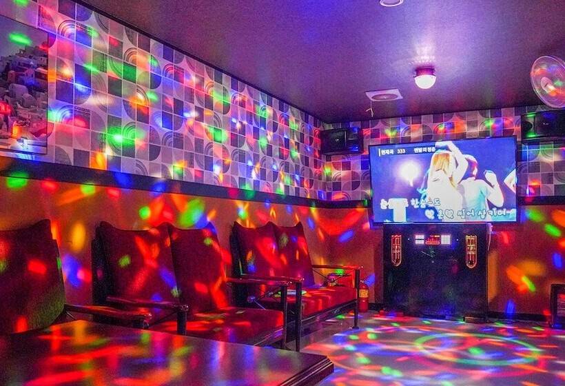 Hotel Mangsang Beach Pension