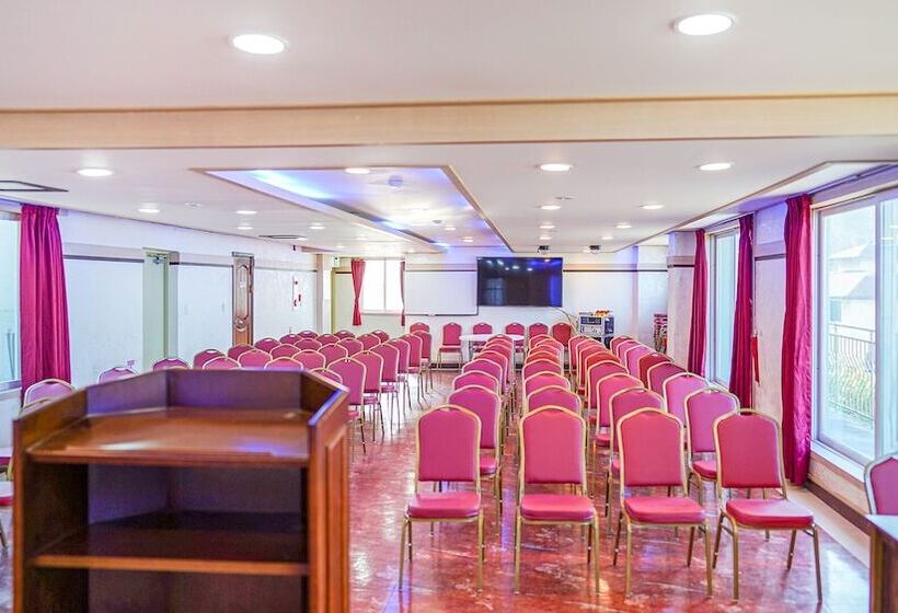 Hotel Mangsang Beach Pension