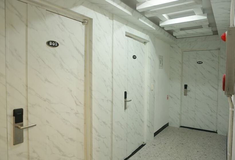 Hotel Mangsang Beach Pension