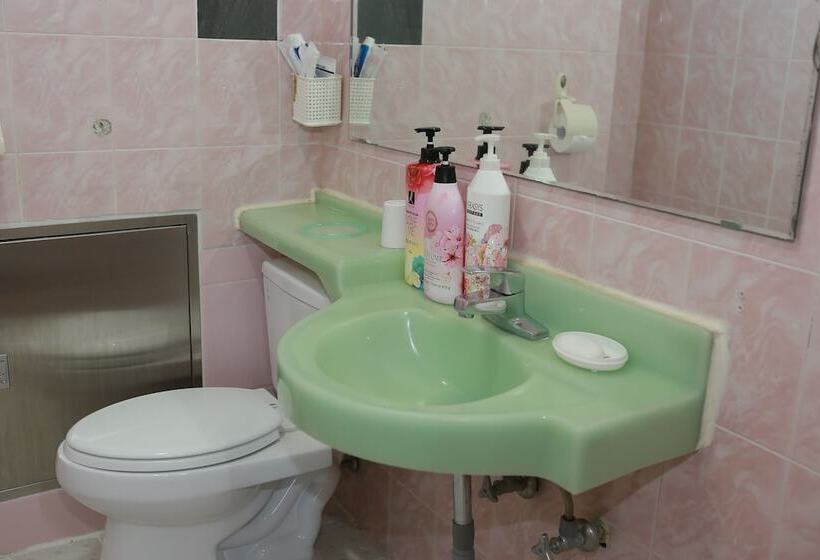 Hotel Mangsang Beach Pension