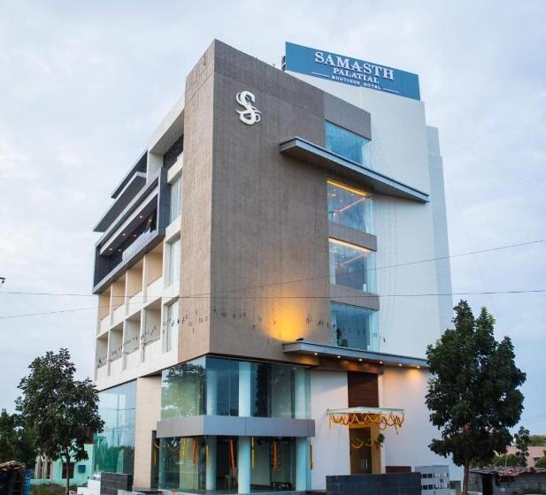 Hotelli Samasth Palatial
