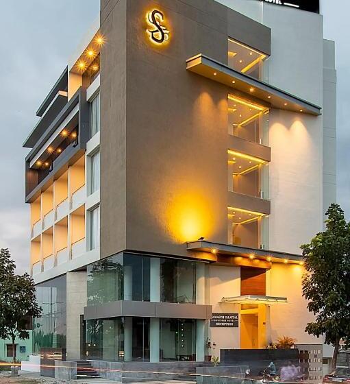 Hotelli Samasth Palatial