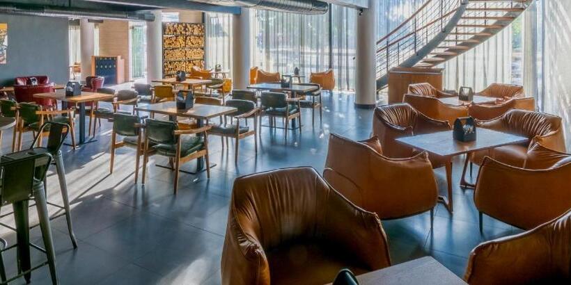 Hotelli Samasth Palatial