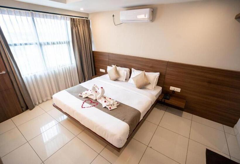 Hotelli Samasth Palatial