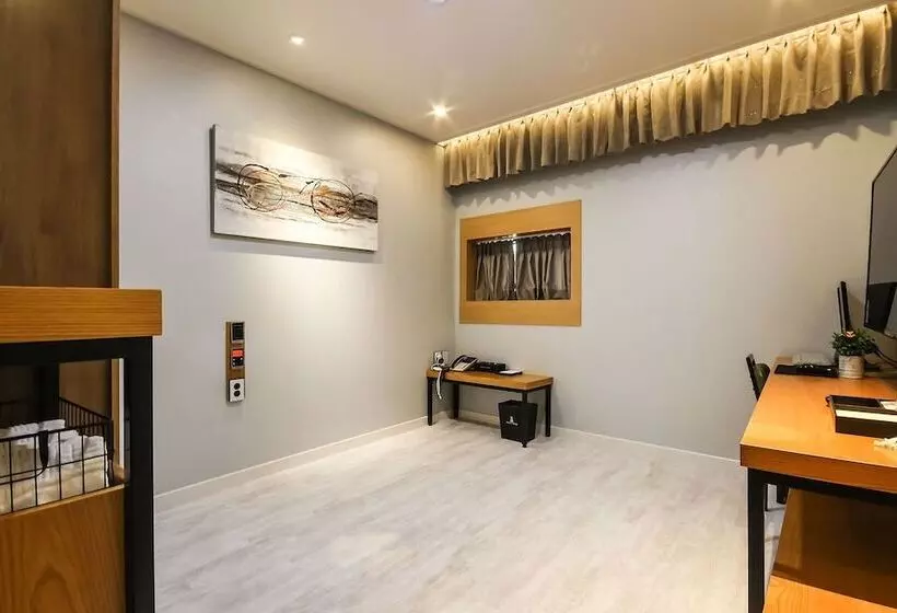 Jinju Hotel Muro