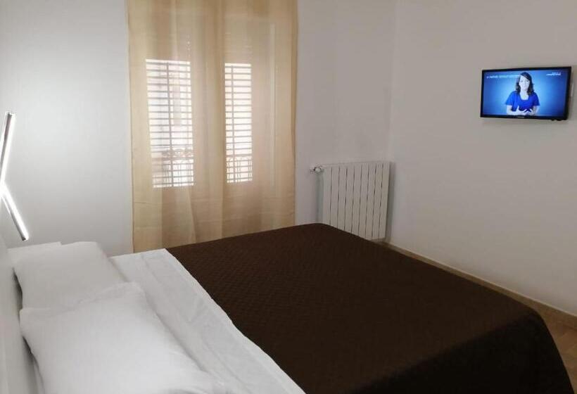 Opera Boutique Rooms