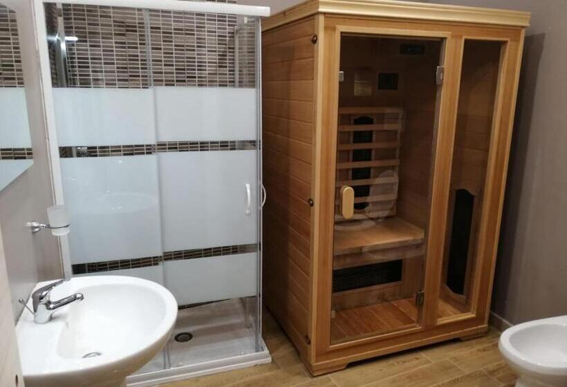 Opera Boutique Rooms