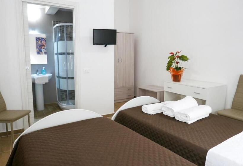 Opera Boutique Rooms