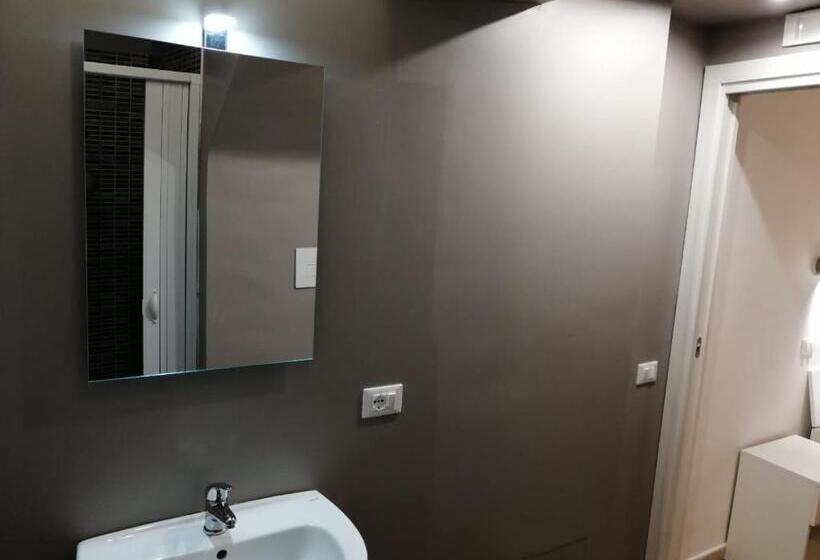 Opera Boutique Rooms