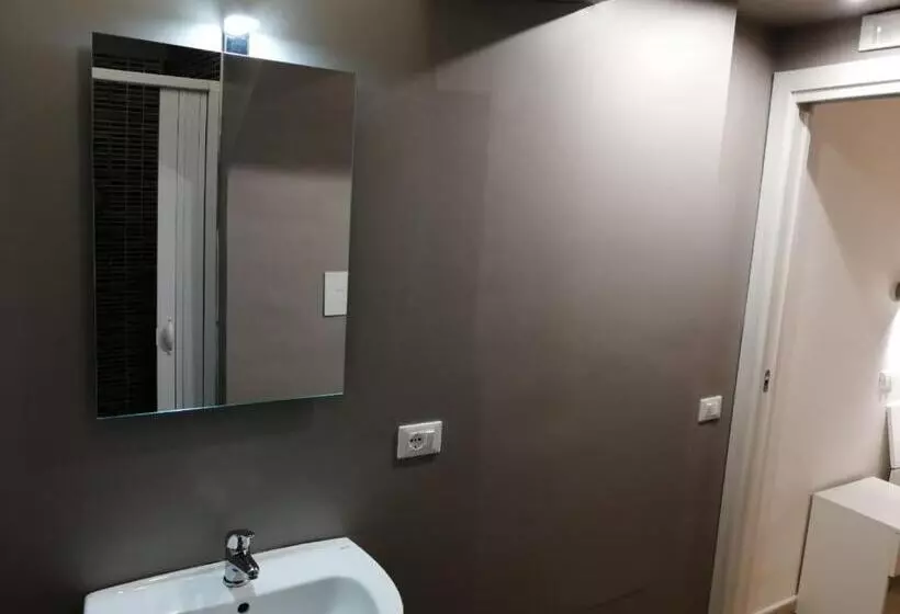 Opera Boutique Rooms