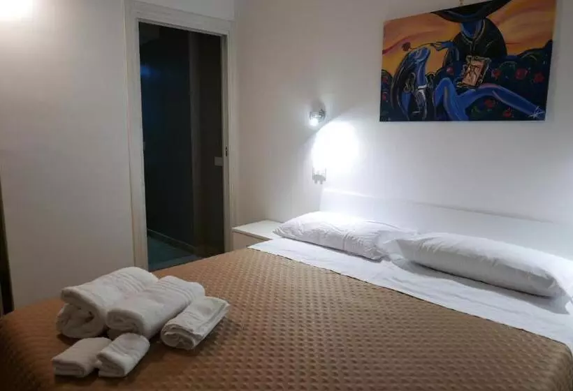 Opera Boutique Rooms