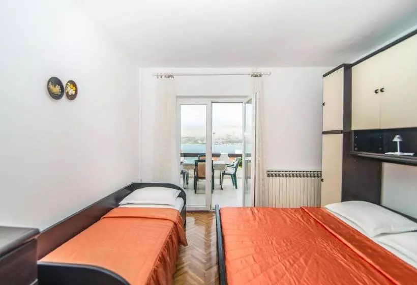 Apartments Valentić 1304