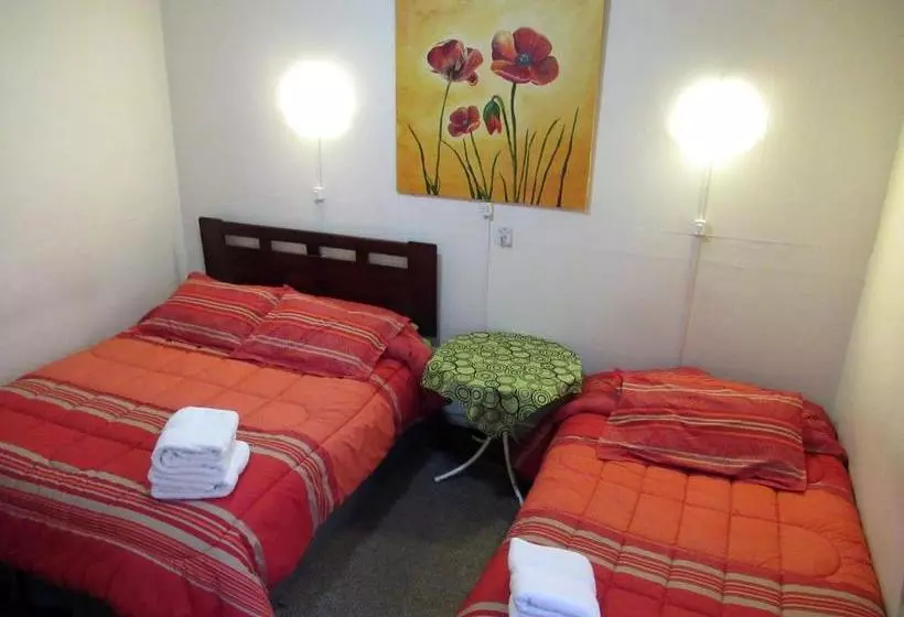 مسافرخانه Hospedaje Millaray B&b