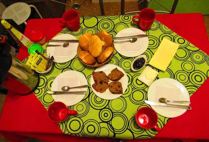 مسافرخانه Hospedaje Millaray B&b