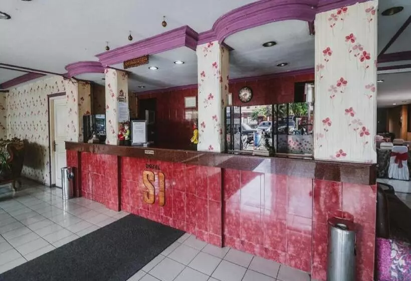 Hotelli Reddoorz Plus Near Rscm Jakarta