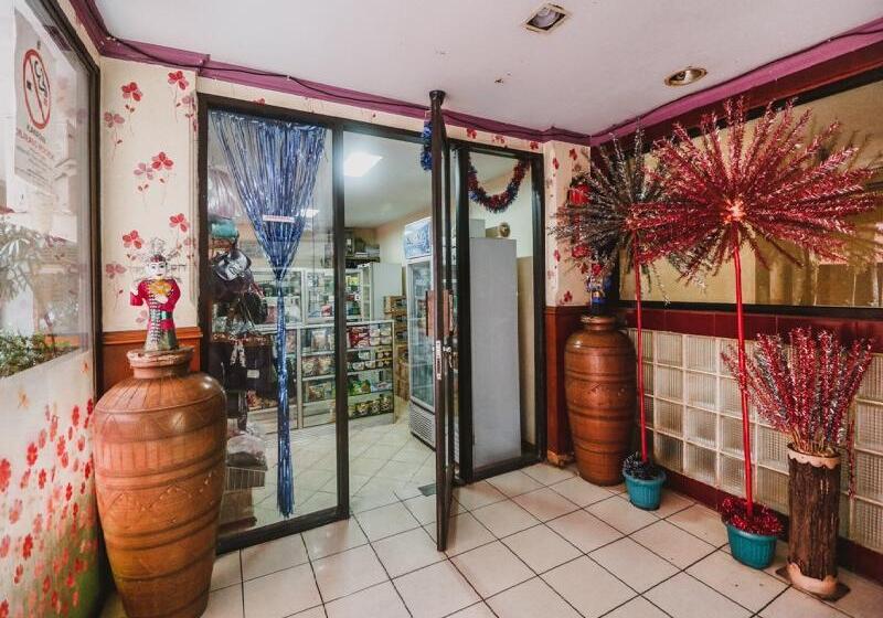 Hotel Reddoorz Plus Near Rscm Jakarta