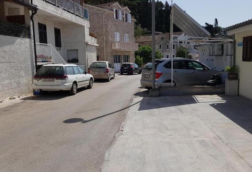 Pensionat Apartments Boćin Rosso