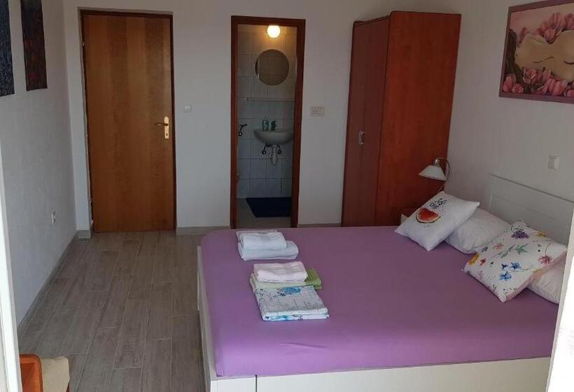 Pensionat Apartments Boćin Rosso