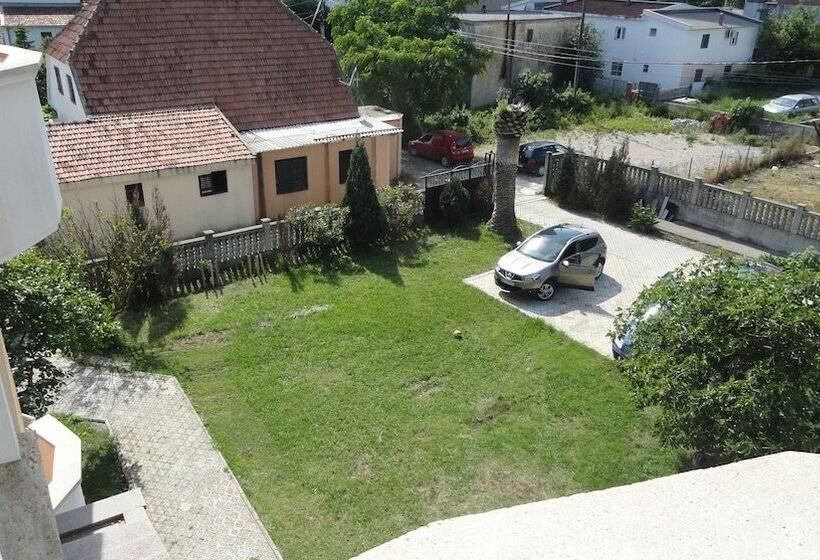 Apartment Pucurica Ii