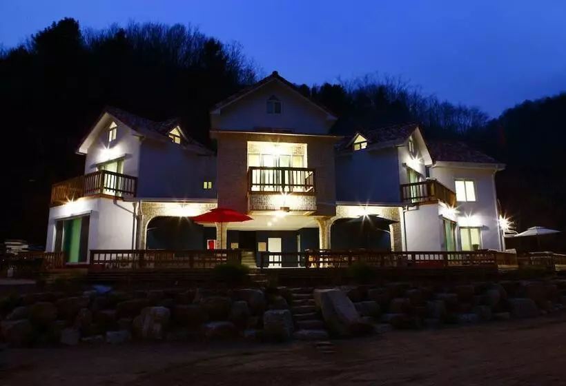 Art Lu Pension
