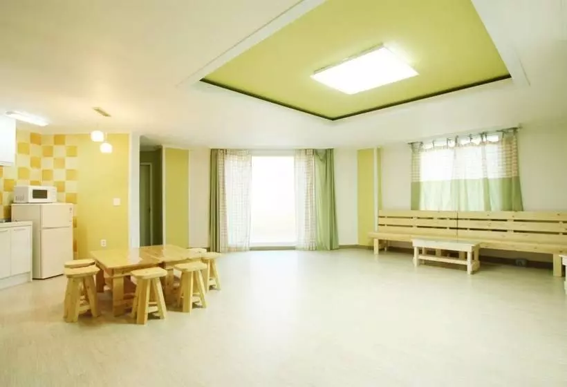 Art Lu Pension