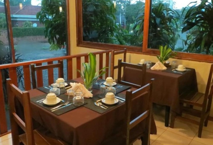 Bed & Breakfast Petit Hotel Panambi