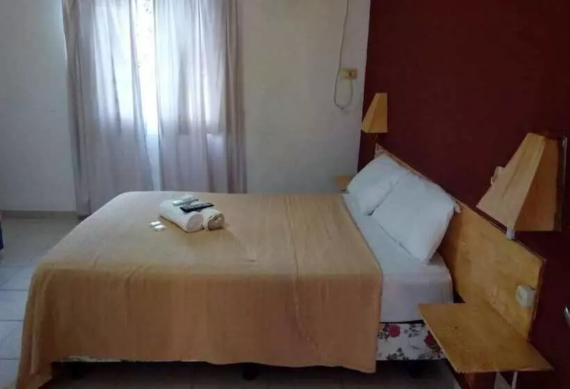 ベッドアンドブレックファースト Petit Hotel Panambi