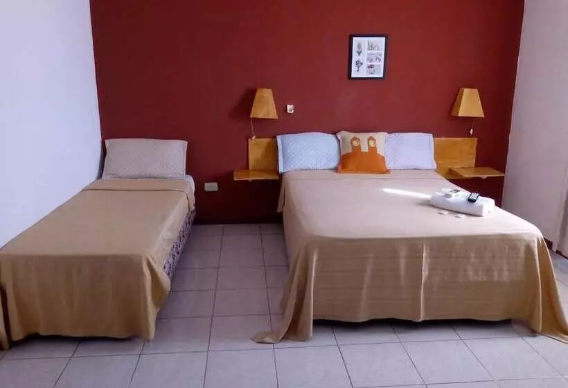 ベッドアンドブレックファースト Petit Hotel Panambi