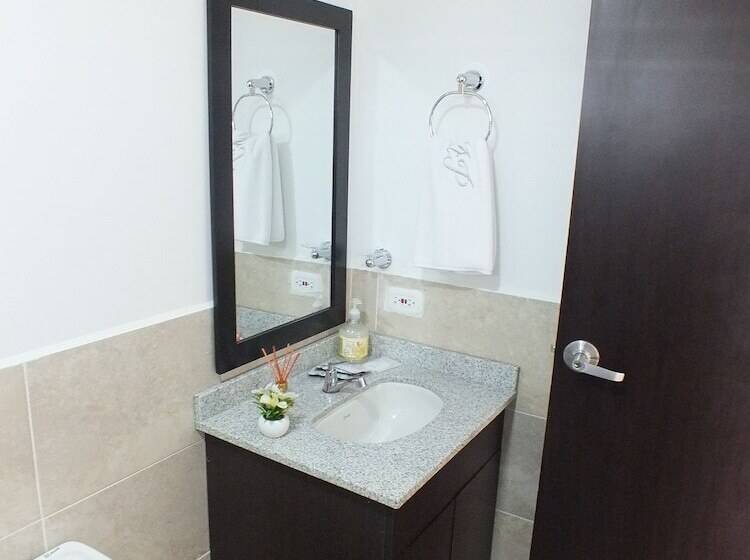 هتل Alamos Del Parque