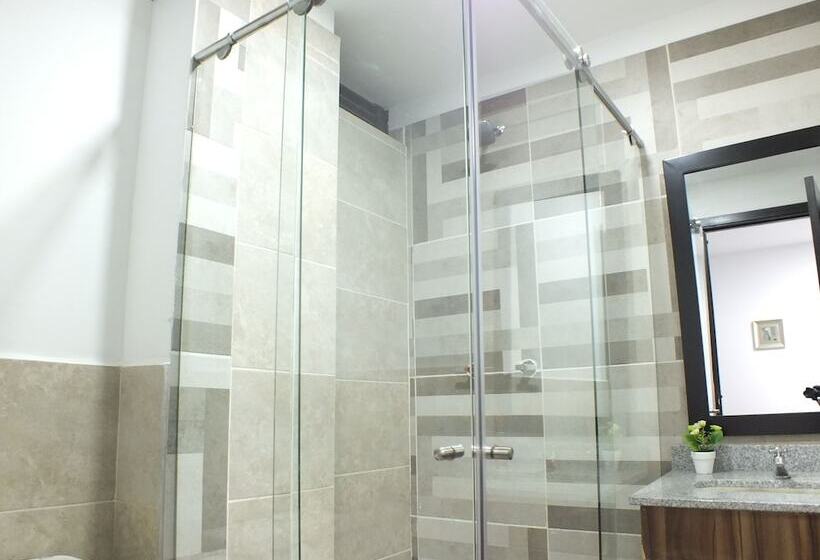 هتل Alamos Del Parque