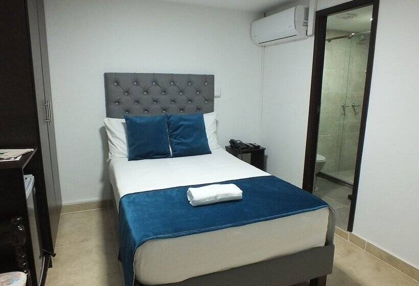 هتل Alamos Del Parque