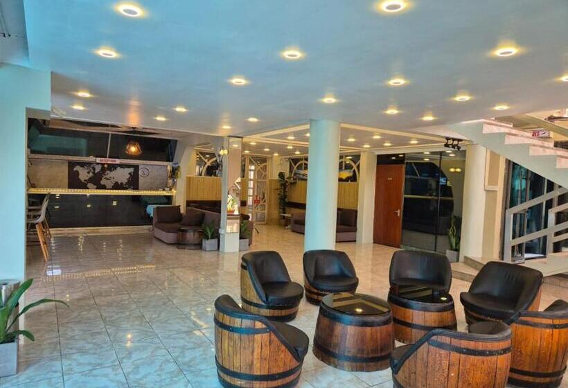 هتل Mountview Tourist Residence